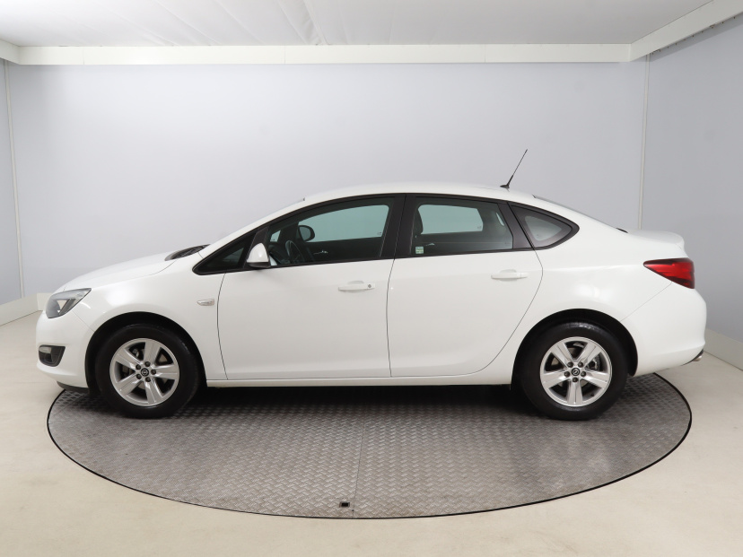 Opel Astra, 2019