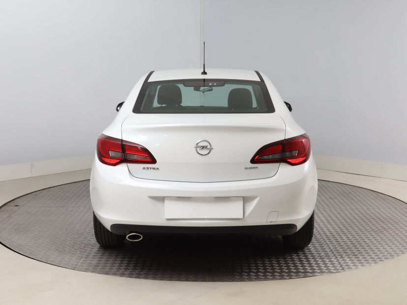 Opel Astra, 2019