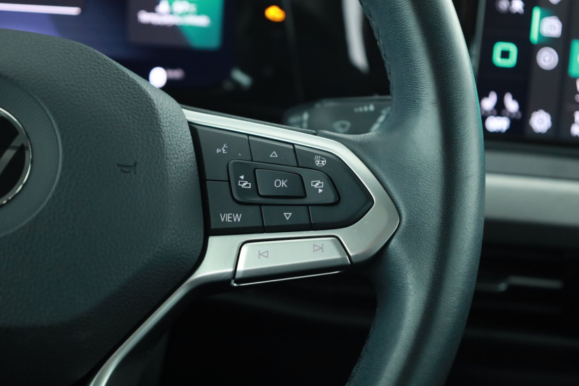Volkswagen Golf, 2022