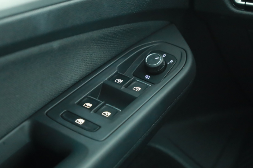 Volkswagen Golf, 2022