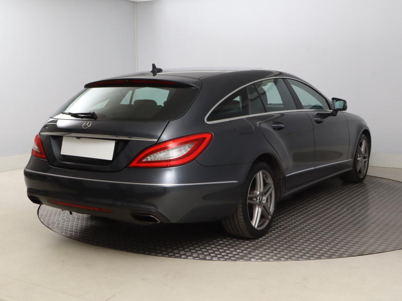 Mercedes-Benz CLS, 2013