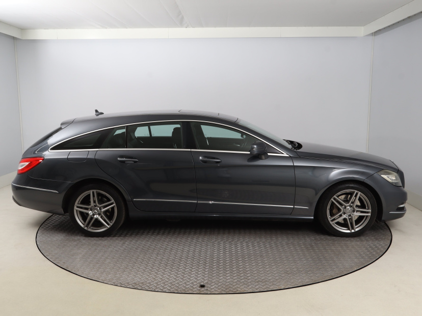 Mercedes-Benz CLS, 2013
