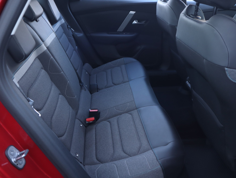 Citroen C4 X, 2024