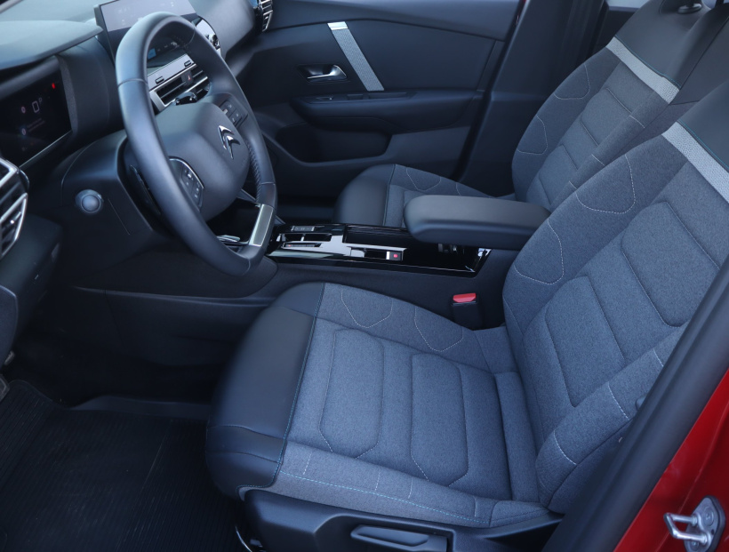 Citroen C4 X, 2024