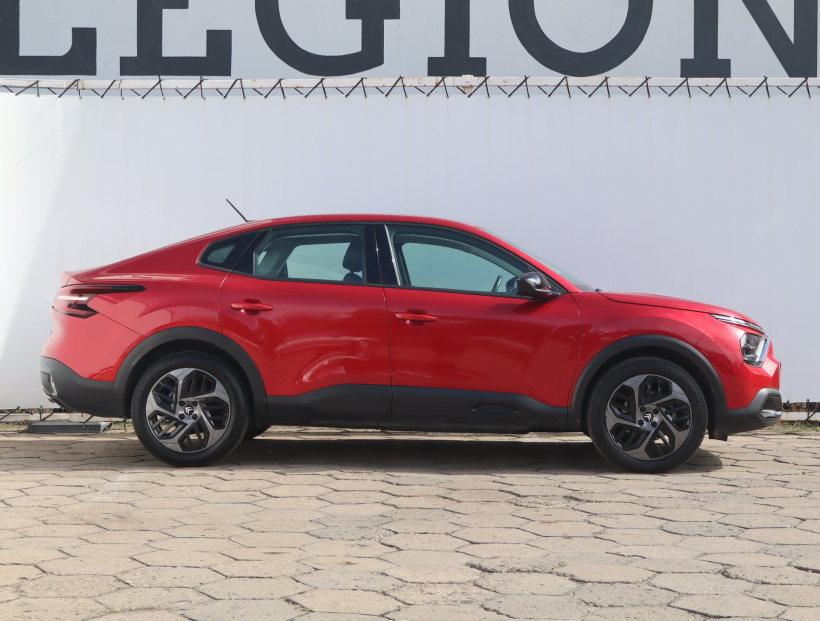 Citroen C4 X, 2024