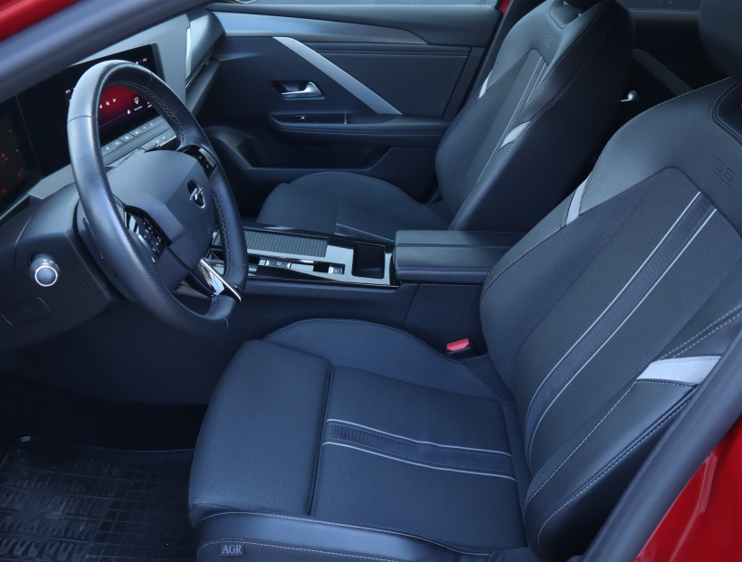 Opel Astra, 2023