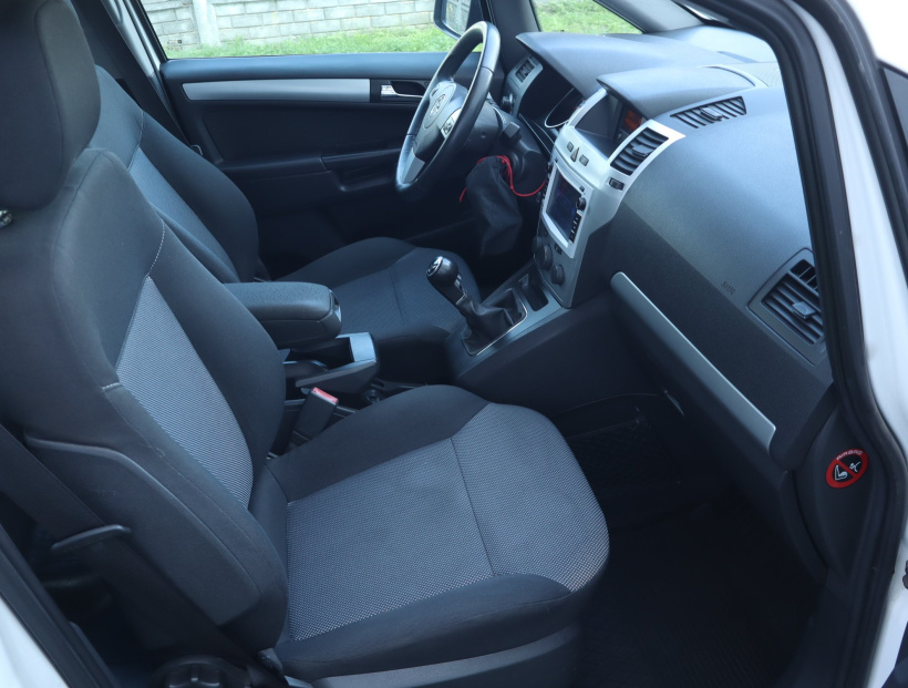 Opel Zafira, 2012