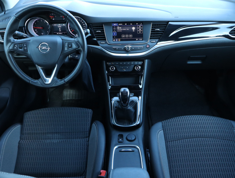 Opel Astra, 2021
