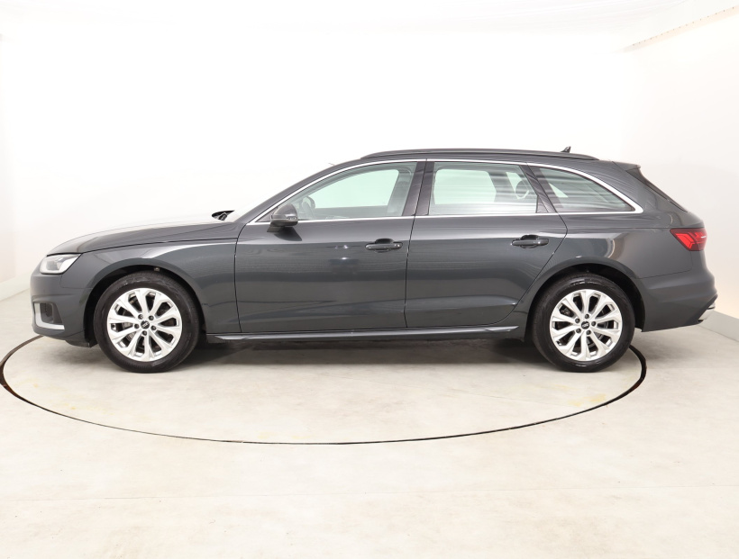 Audi A4, 2021