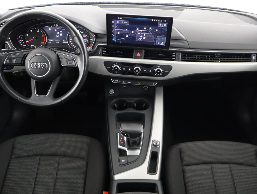 Audi A4, 2021