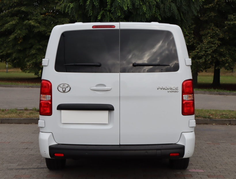 Toyota ProAce Verso, 2024