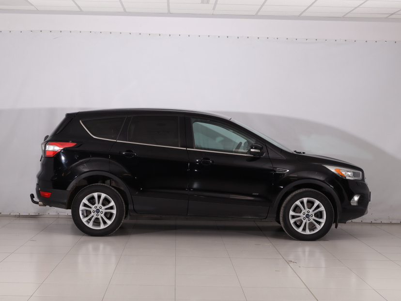 Ford Kuga, 2017