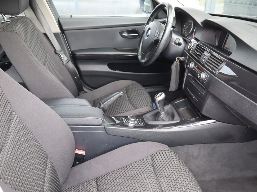 BMW 3, 2011