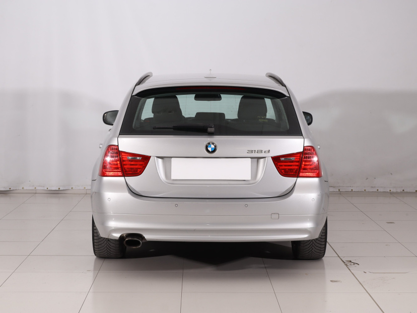 BMW 3, 2011