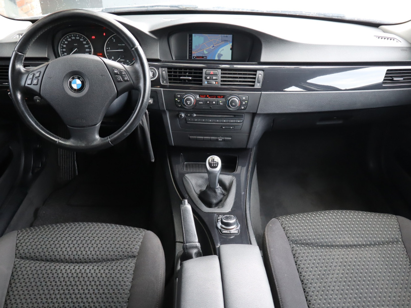 BMW 3, 2011