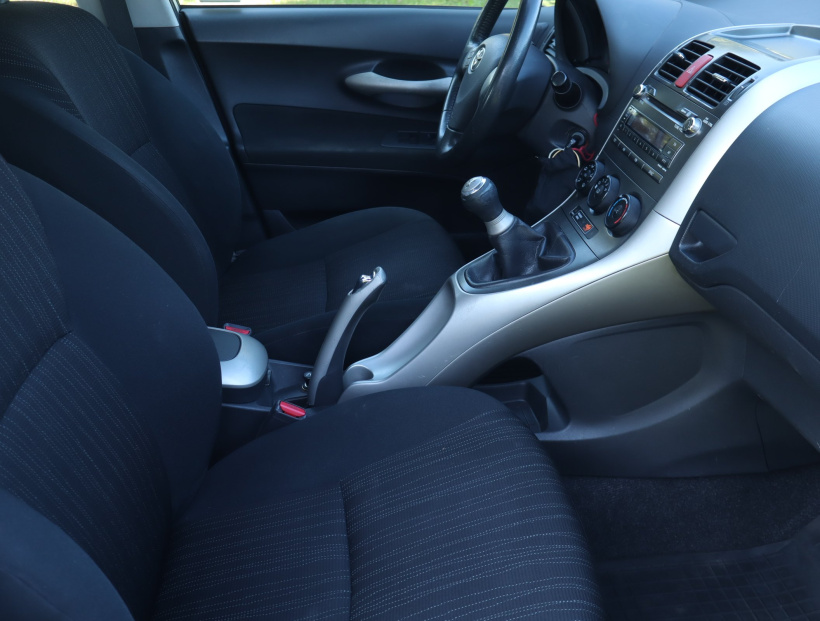 Toyota Auris, 2007