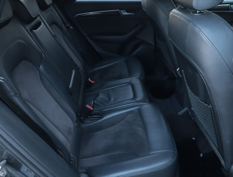 Audi SQ5, 2015