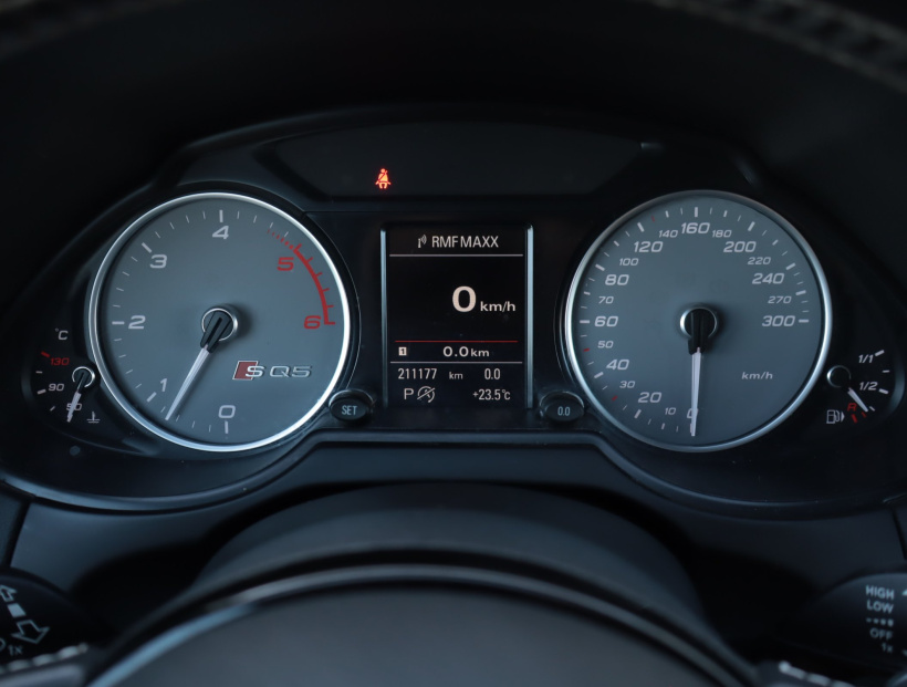 Audi SQ5, 2015