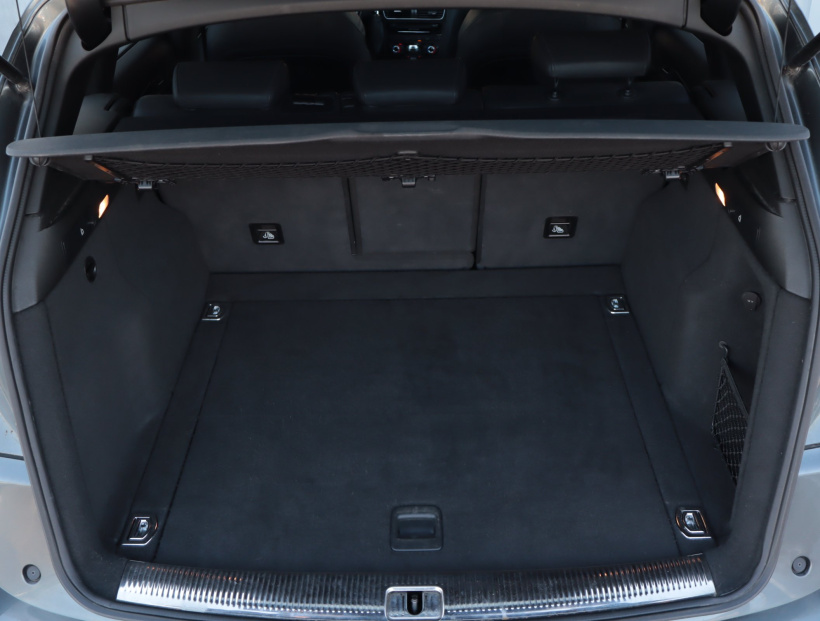 Audi SQ5, 2015