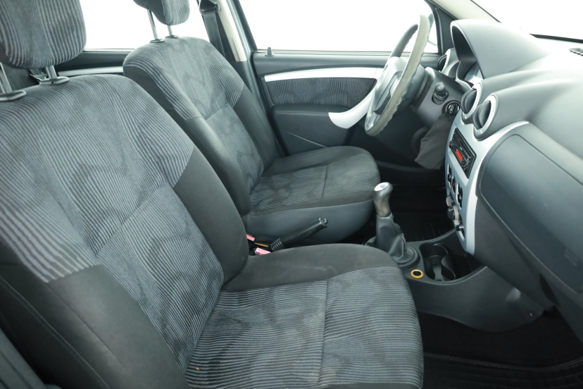 Dacia Sandero, 2008