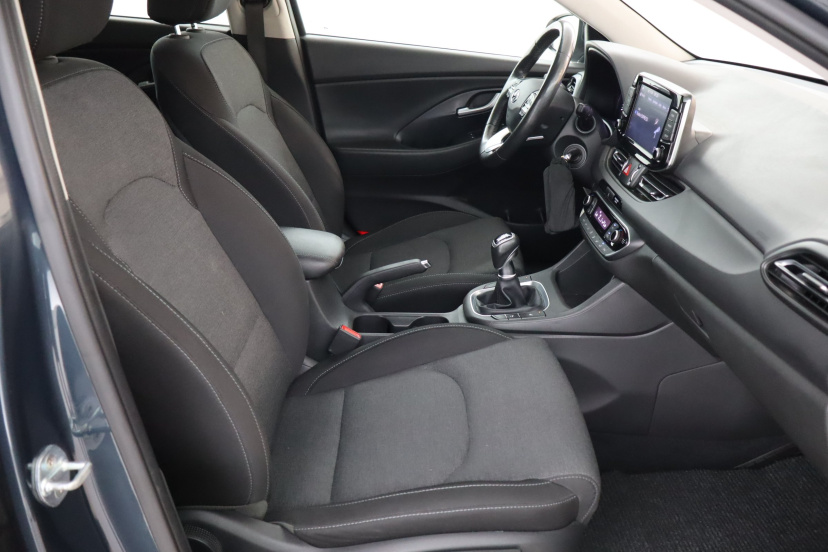 Hyundai i30, 2022