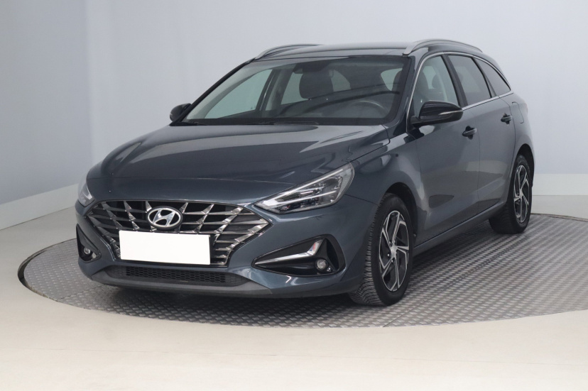 Hyundai i30, 2022