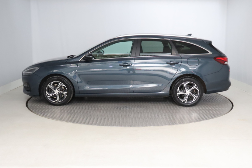 Hyundai i30, 2022