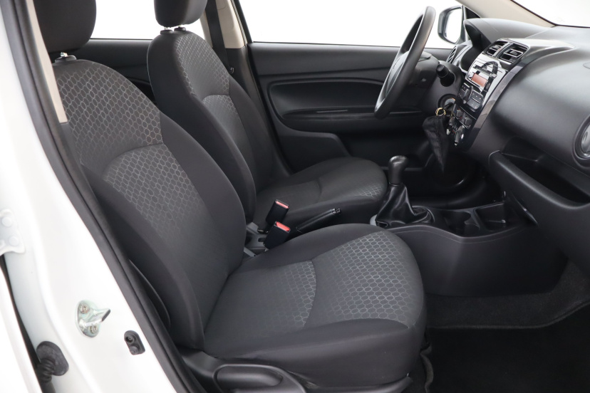 Mitsubishi Space Star, 2015
