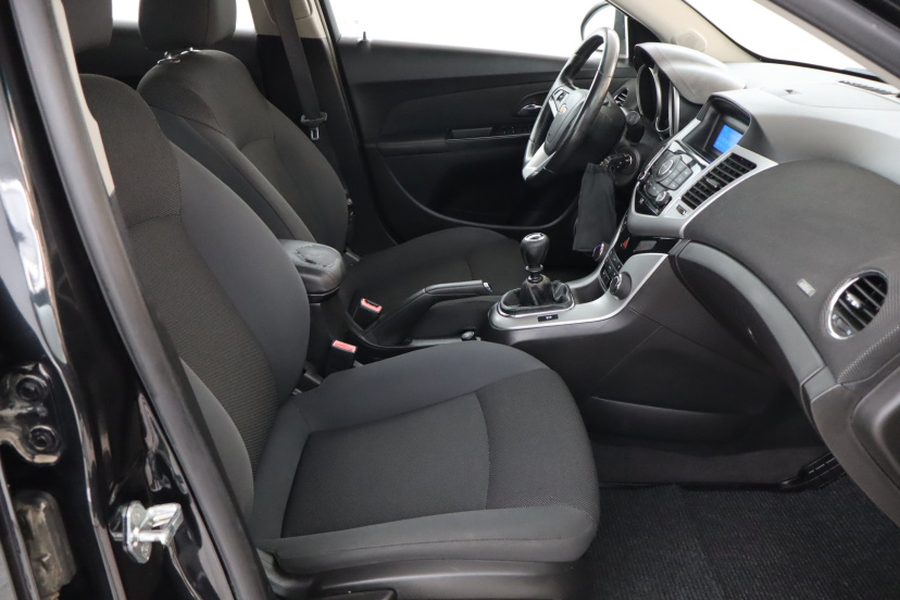 Chevrolet Cruze, 2011