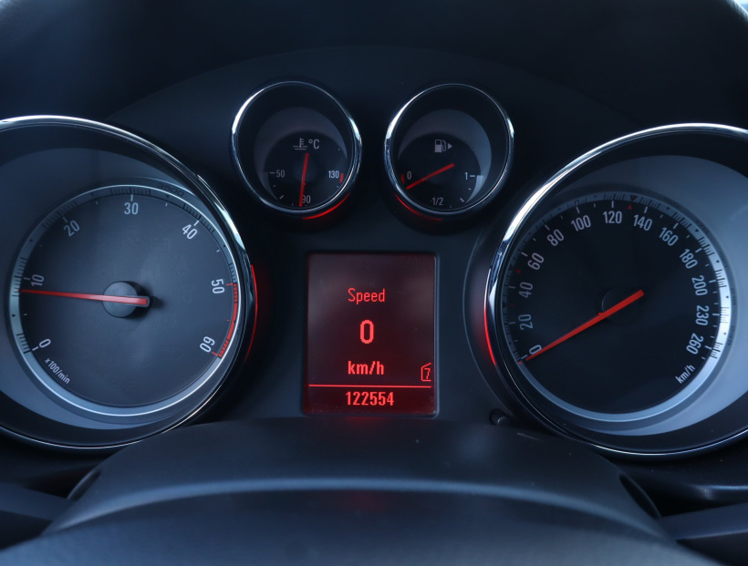 Opel Insignia, 2011