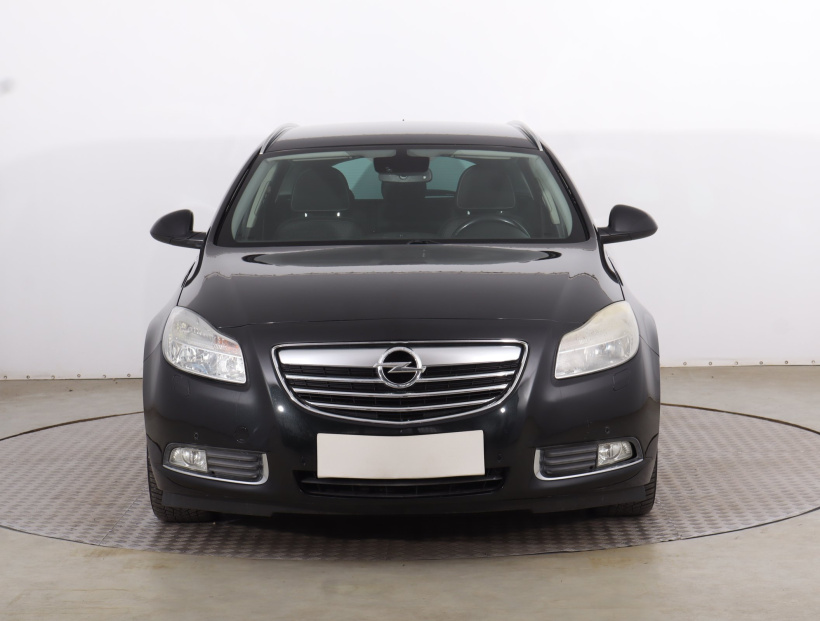 Opel Insignia, 2011