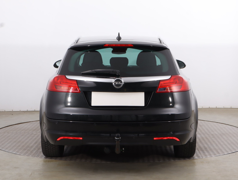 Opel Insignia, 2011