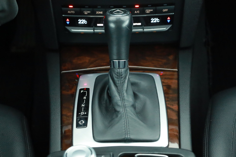 Mercedes-Benz E, 2009