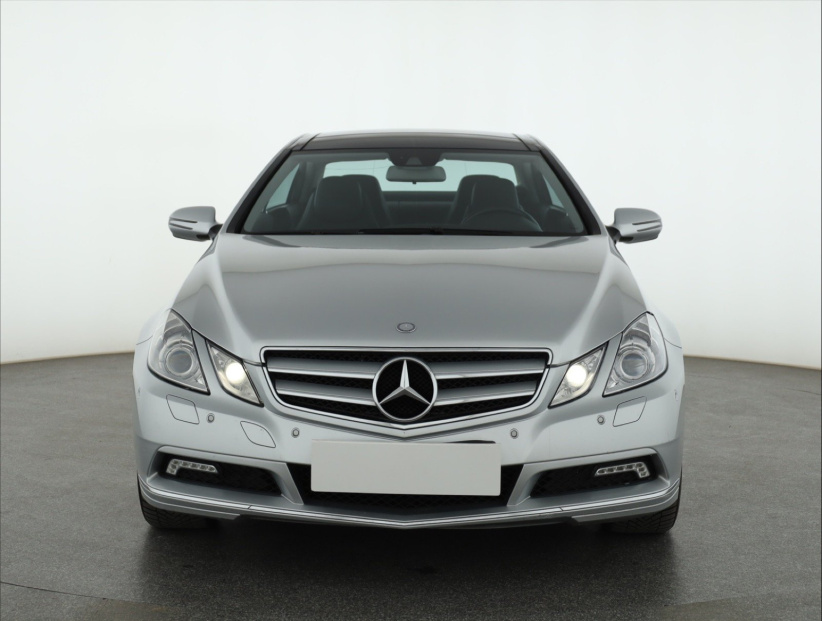 Mercedes-Benz E, 2009