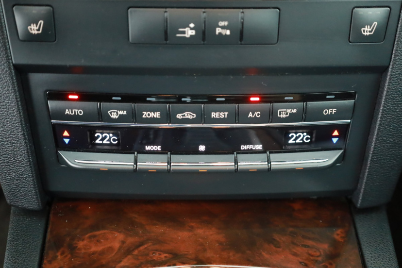 Mercedes-Benz E, 2009