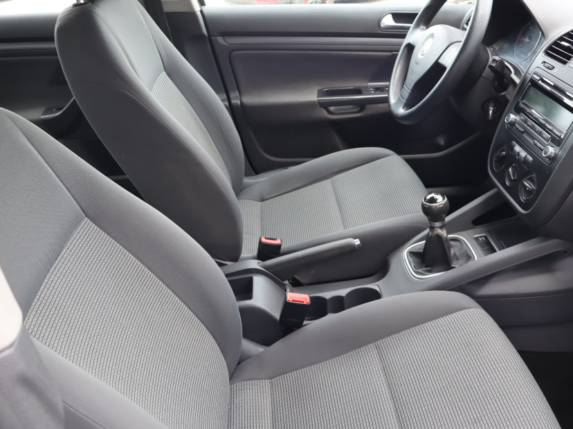 Volkswagen Jetta, 2009