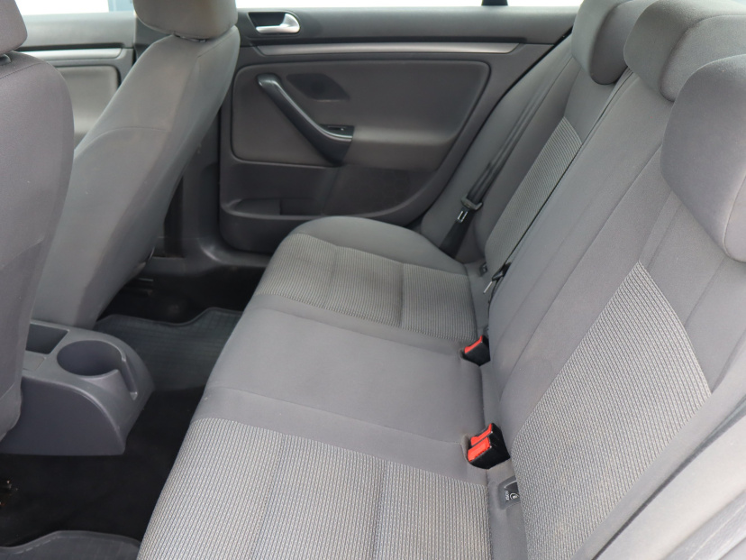 Volkswagen Jetta, 2009