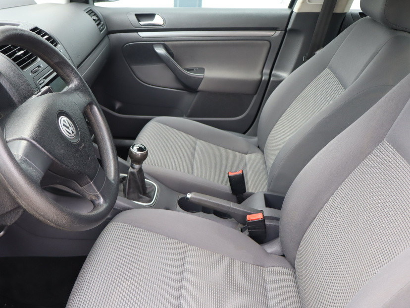 Volkswagen Jetta, 2009