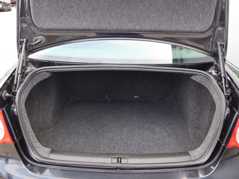 Volkswagen Jetta, 2009