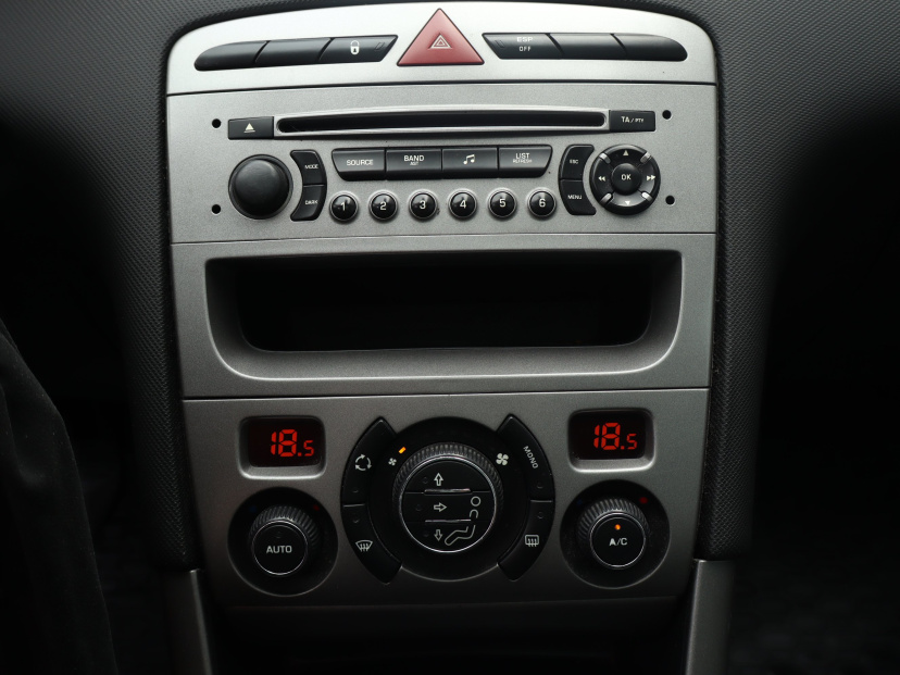 Peugeot 308, 2011