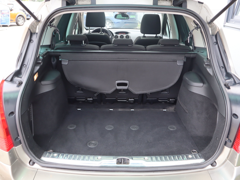 Peugeot 308, 2011