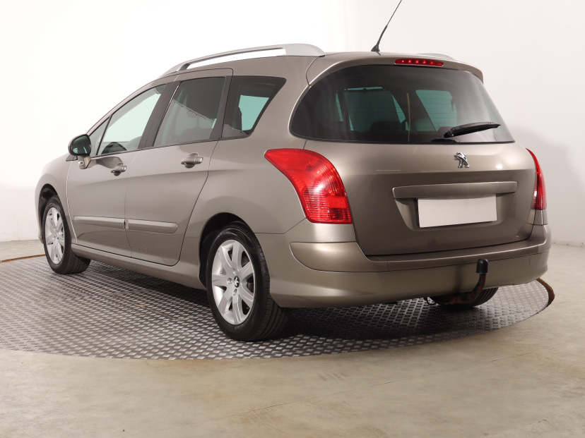 Peugeot 308, 2011