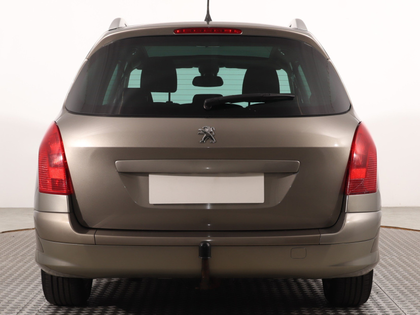 Peugeot 308, 2011