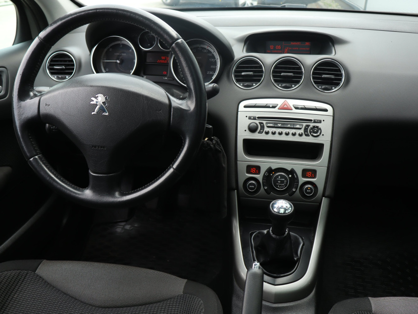 Peugeot 308, 2011