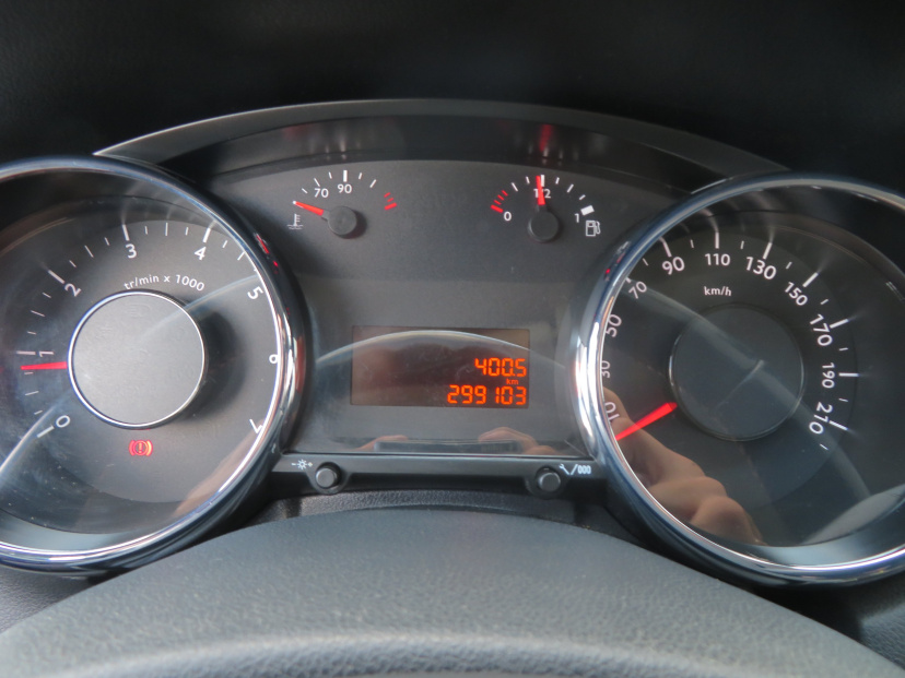 Peugeot 5008, 2011
