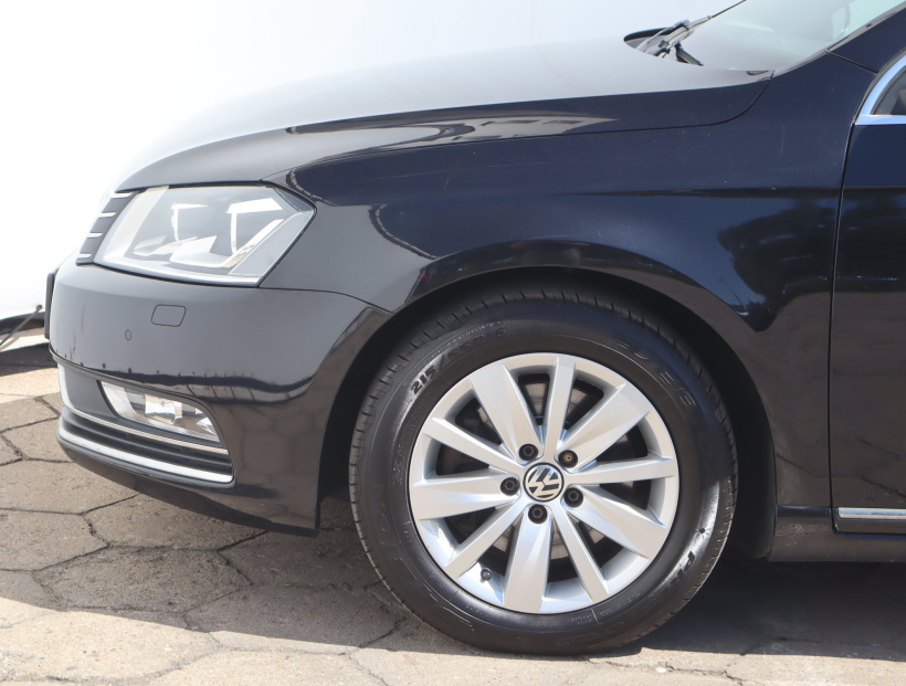 Volkswagen Passat, 2013