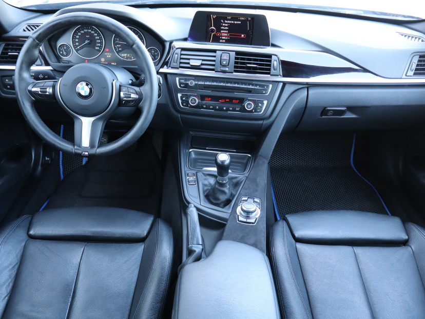 BMW 3, 2013