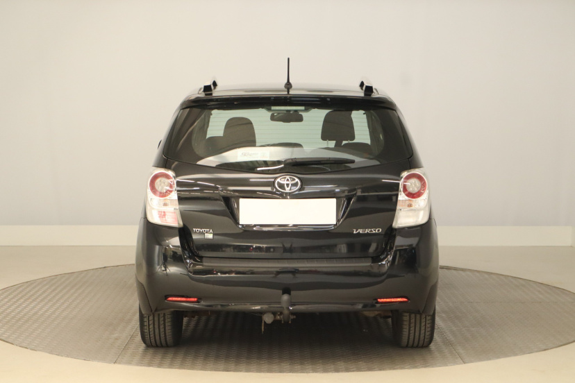 Toyota Verso, 2010