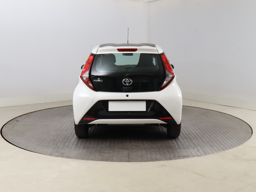 Toyota Aygo, 2021