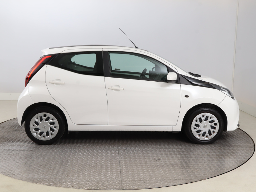 Toyota Aygo, 2021